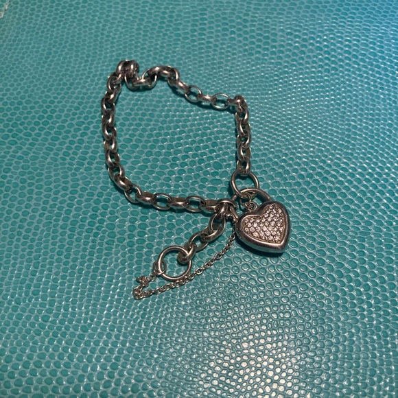 Sterling silver heart bracelet - Picture 2 of 3